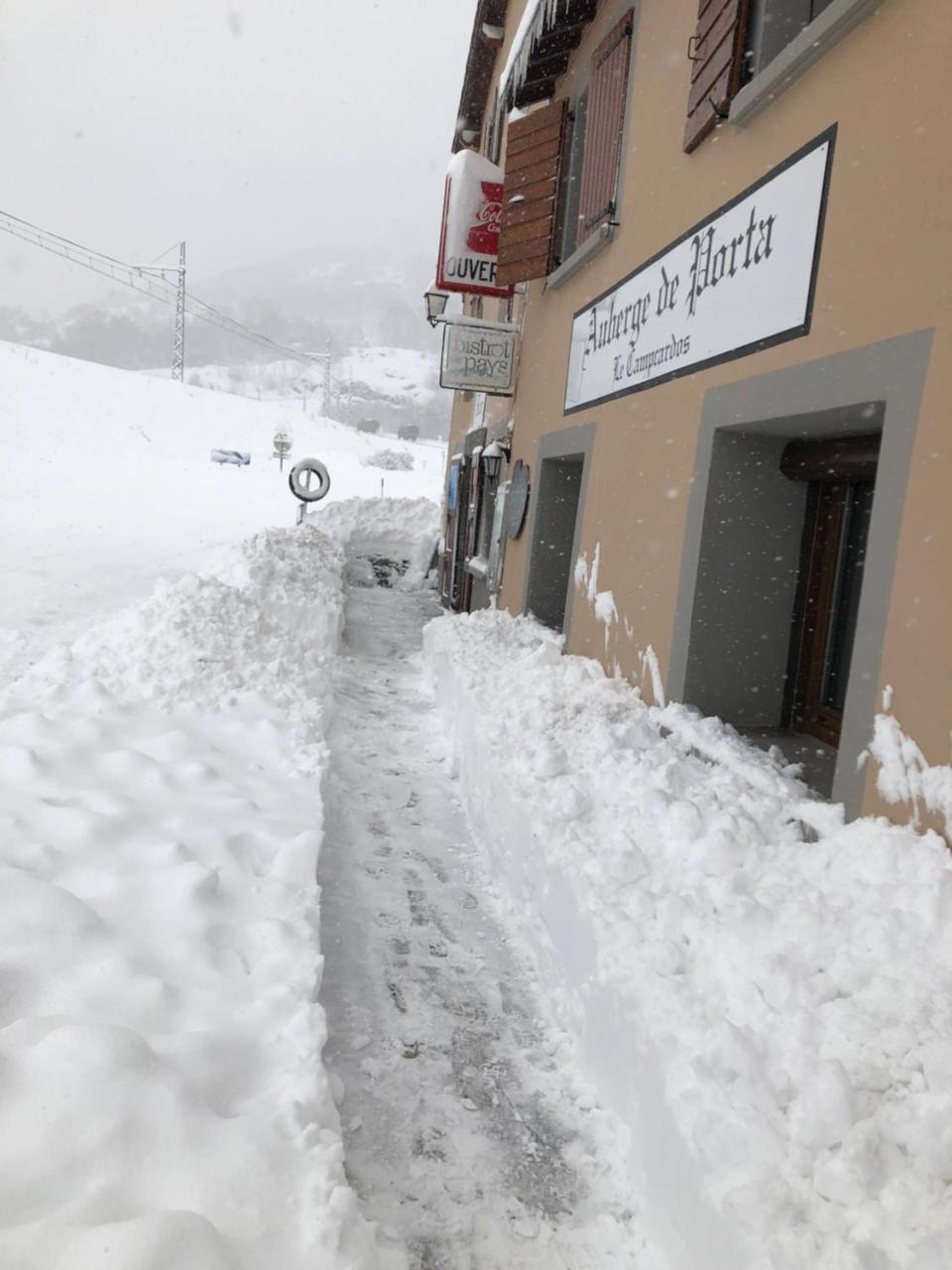 Le Campcardos Ξενοδοχείο Porta Εξωτερικό φωτογραφία